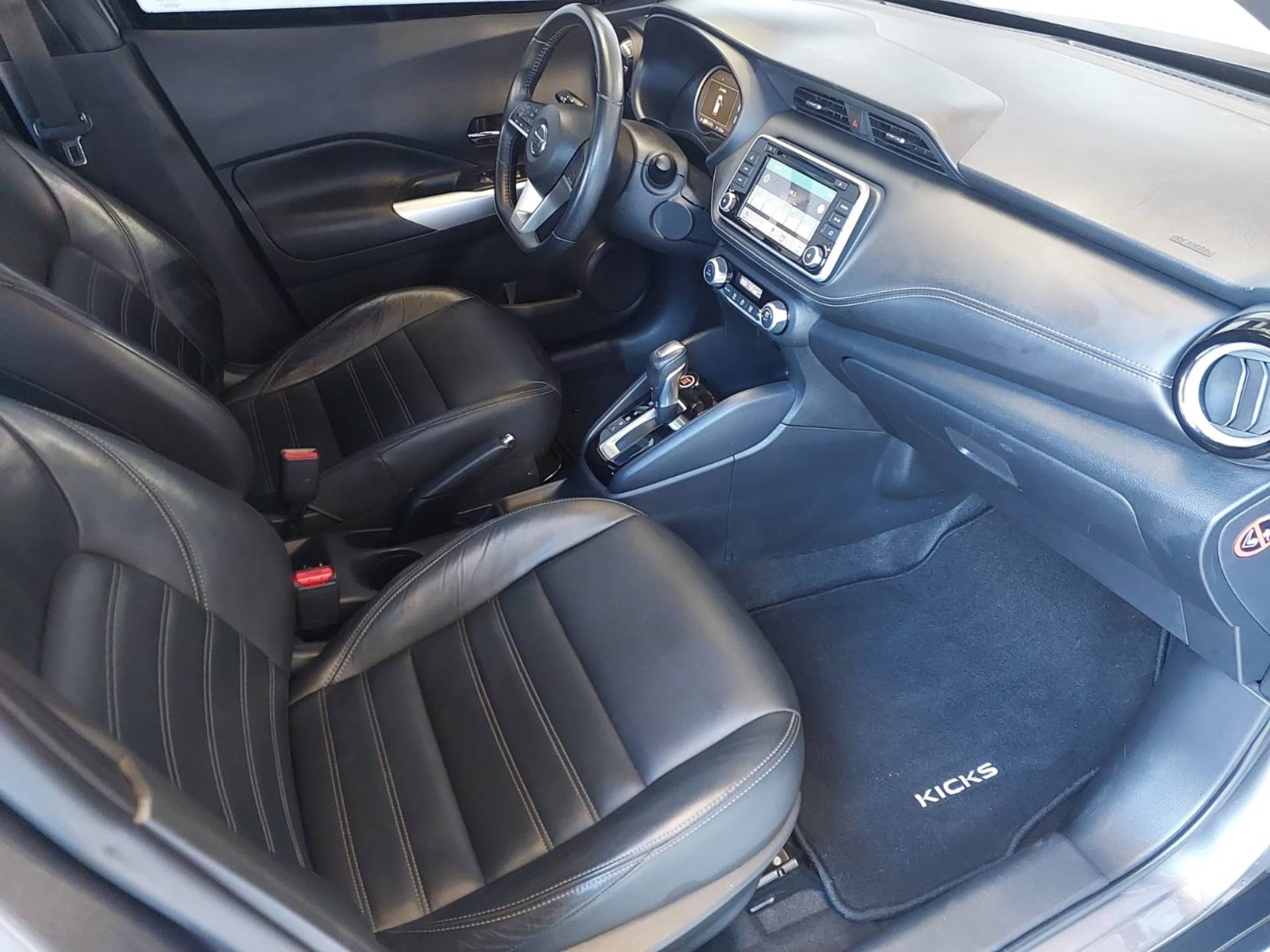 NISSAN KICKS