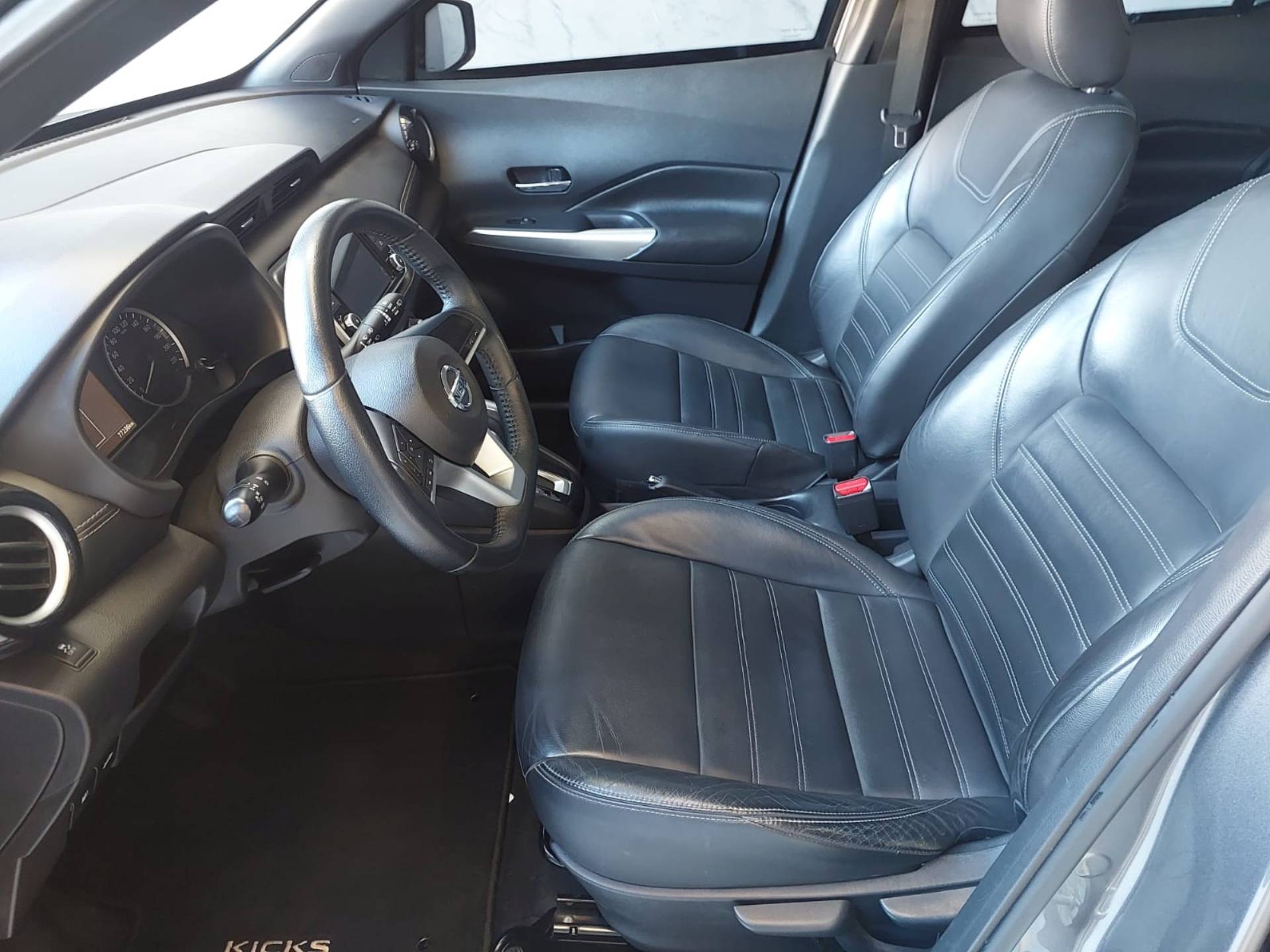 NISSAN KICKS