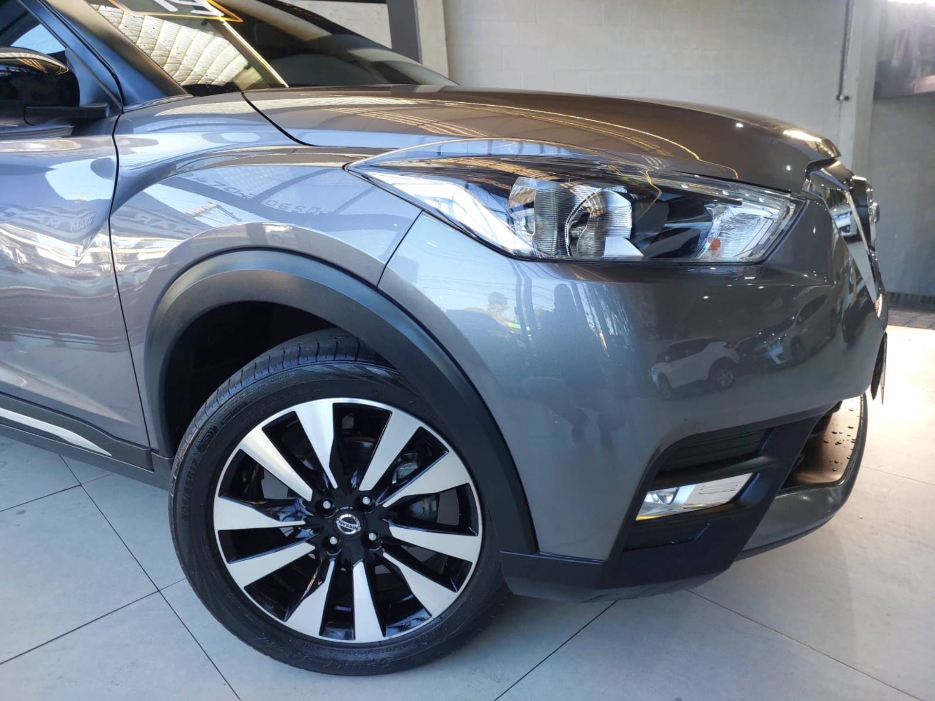 NISSAN KICKS