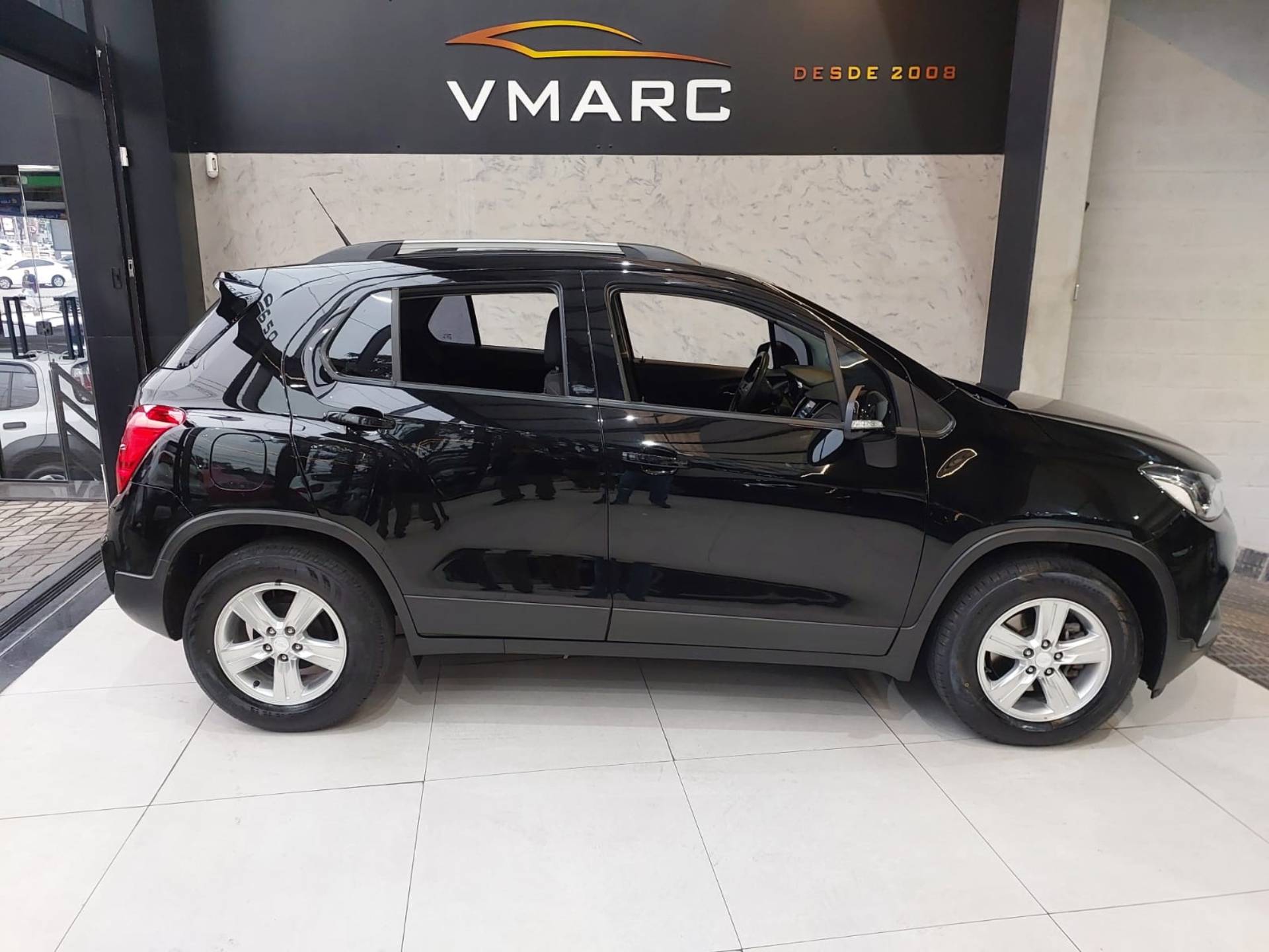 CHEVROLET TRACKER