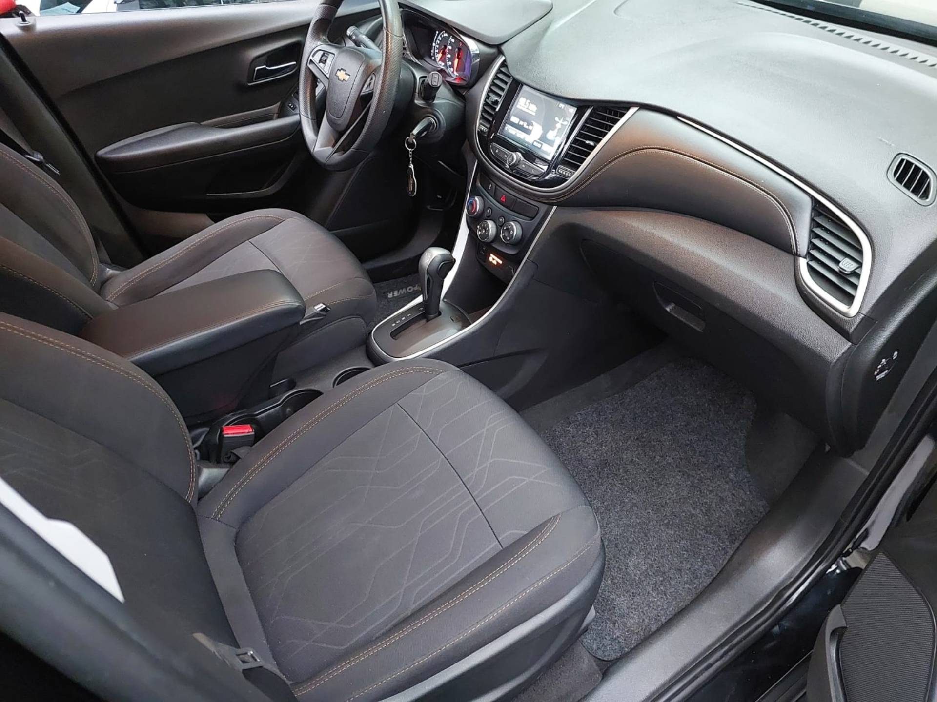 CHEVROLET TRACKER