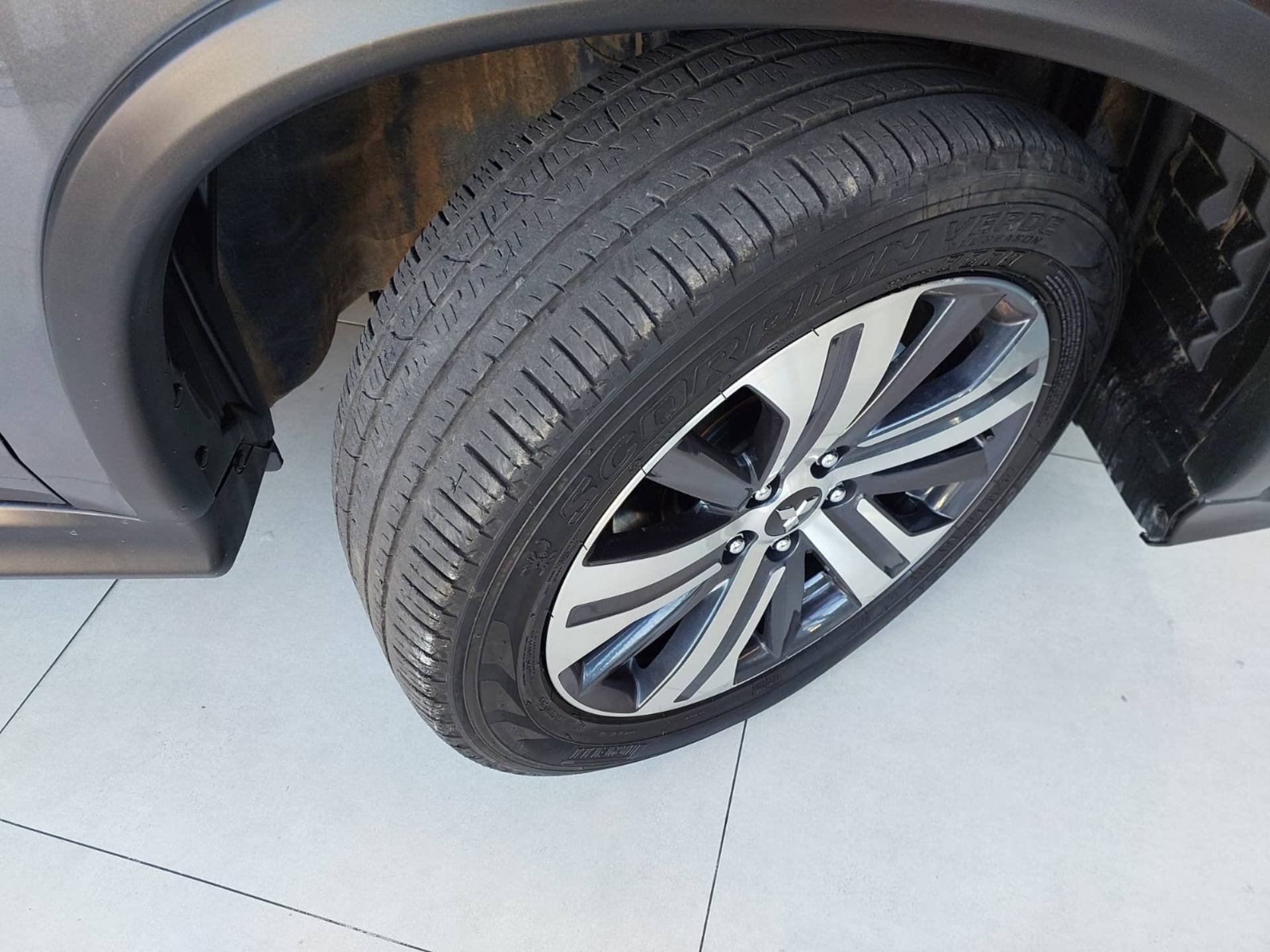 MITSUBISHI OUTLANDER SPORT