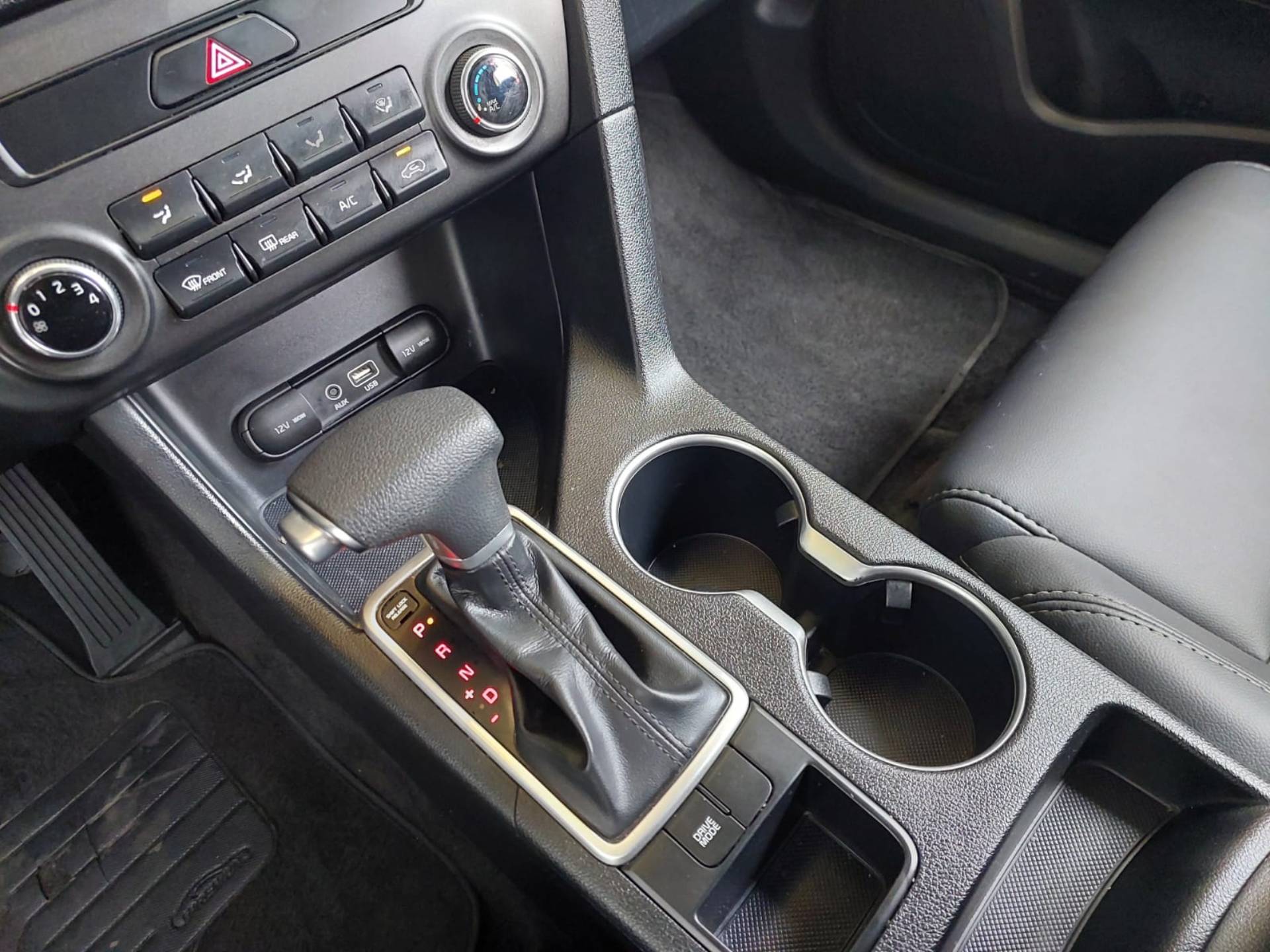 KIA SPORTAGE