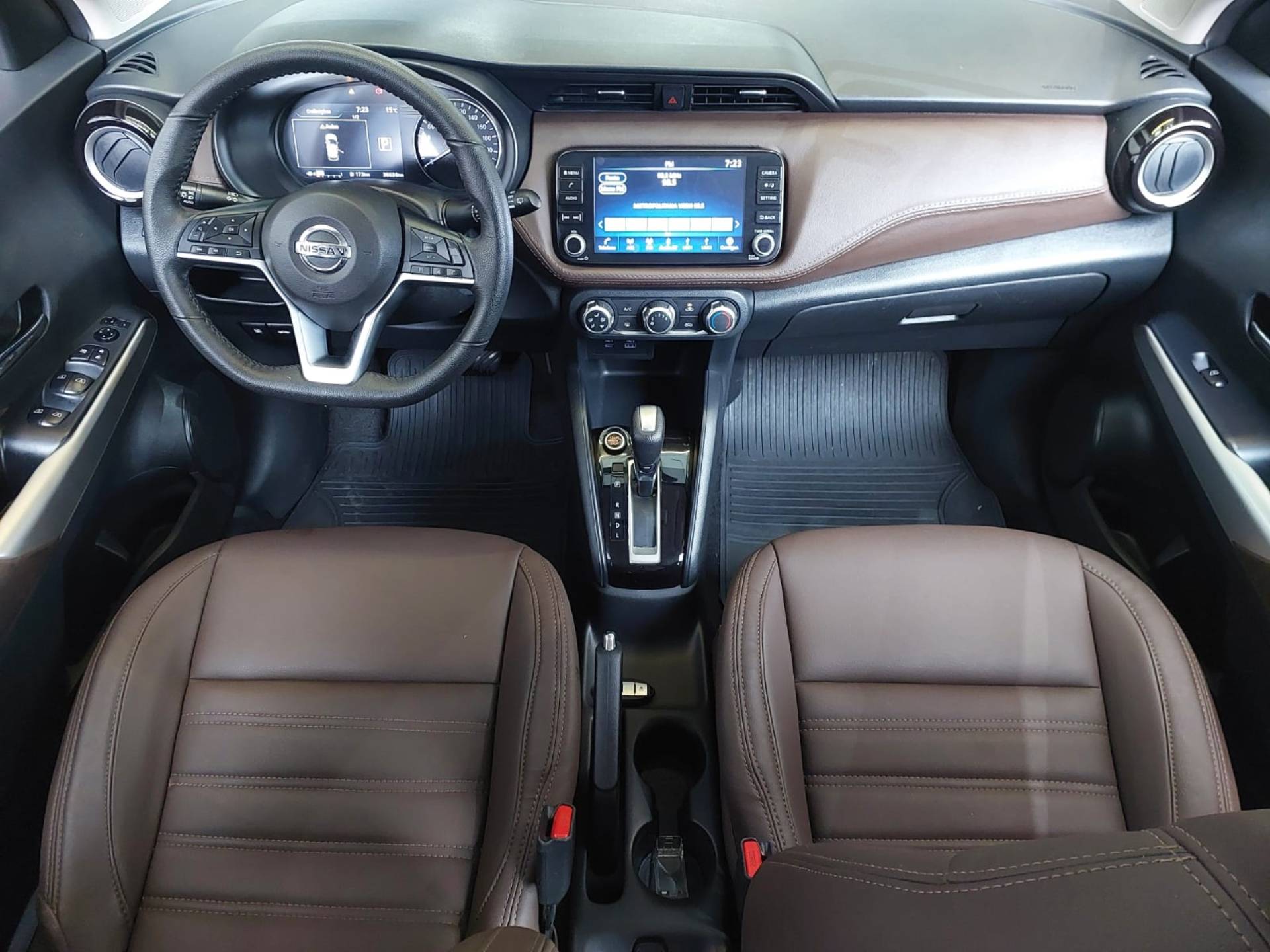 NISSAN KICKS