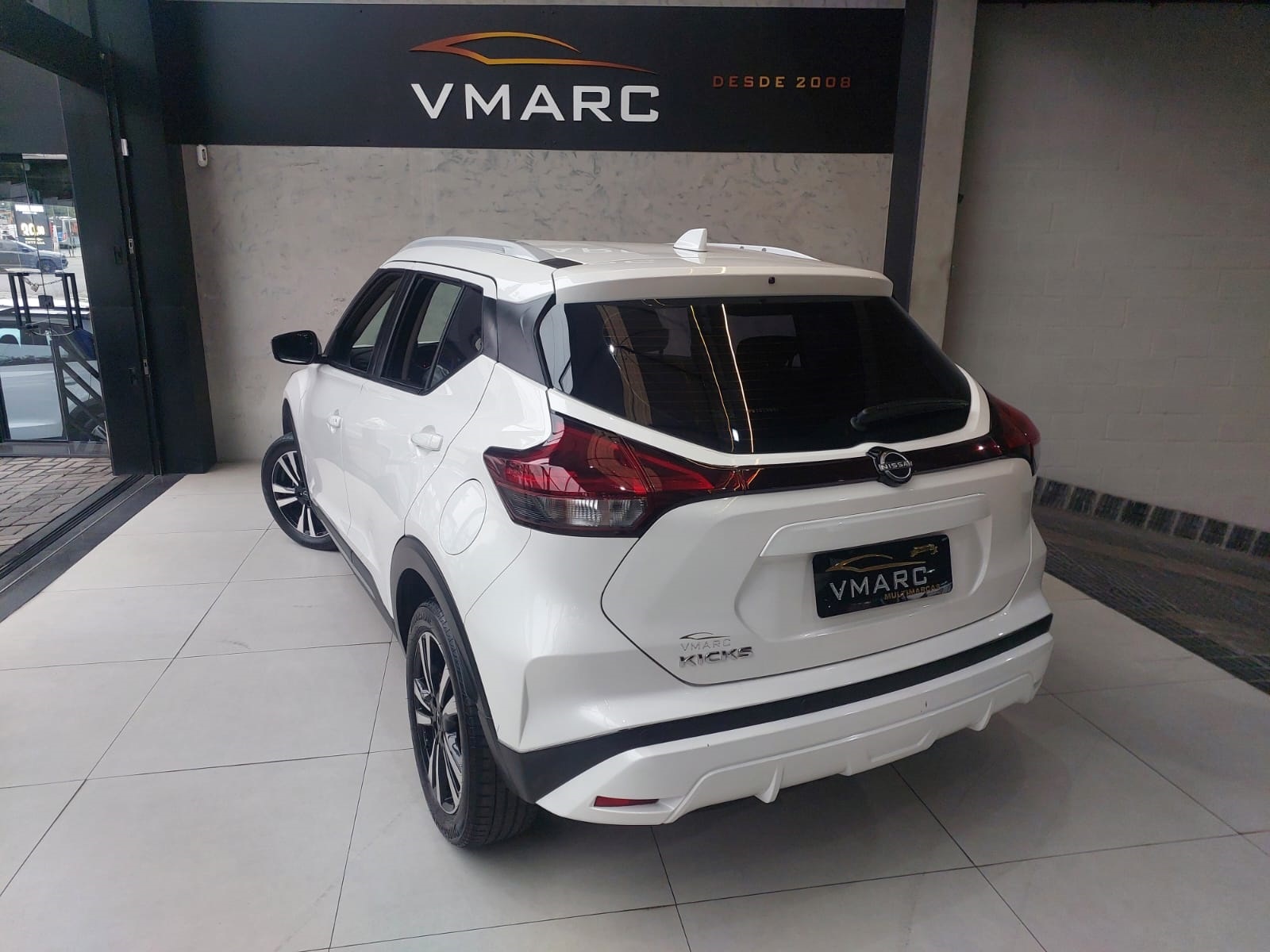 NISSAN KICKS