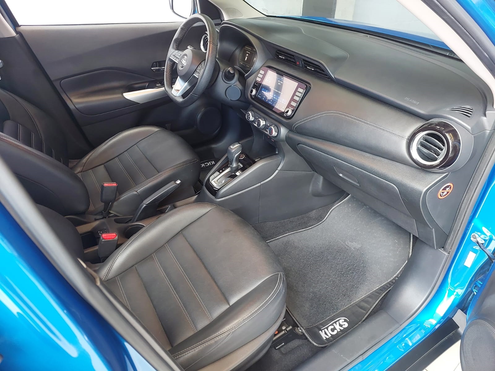NISSAN KICKS
