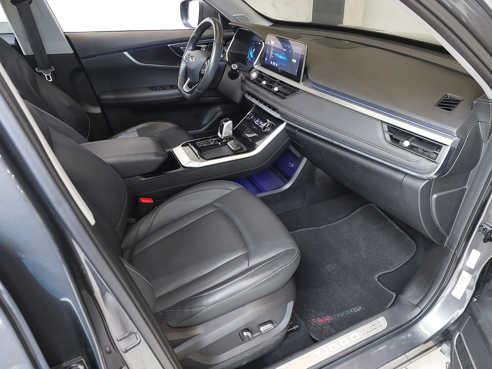 CHERY TIGGO 8