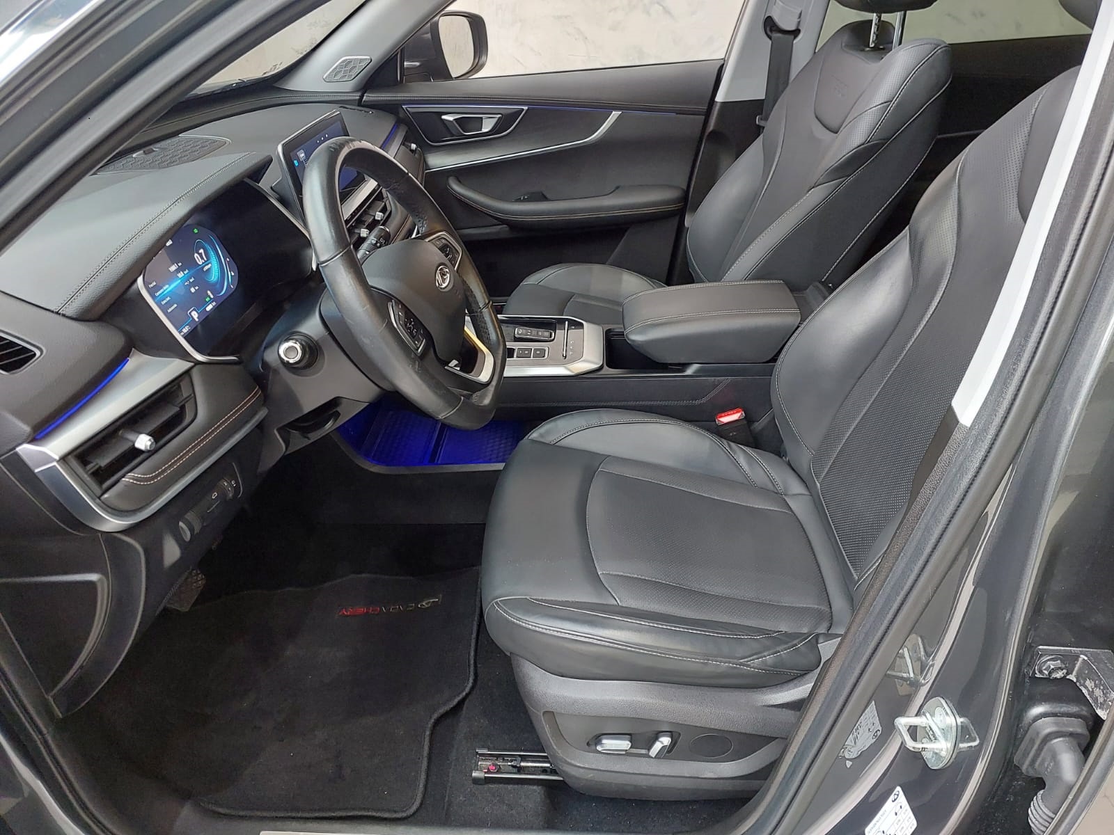 CHERY TIGGO 8