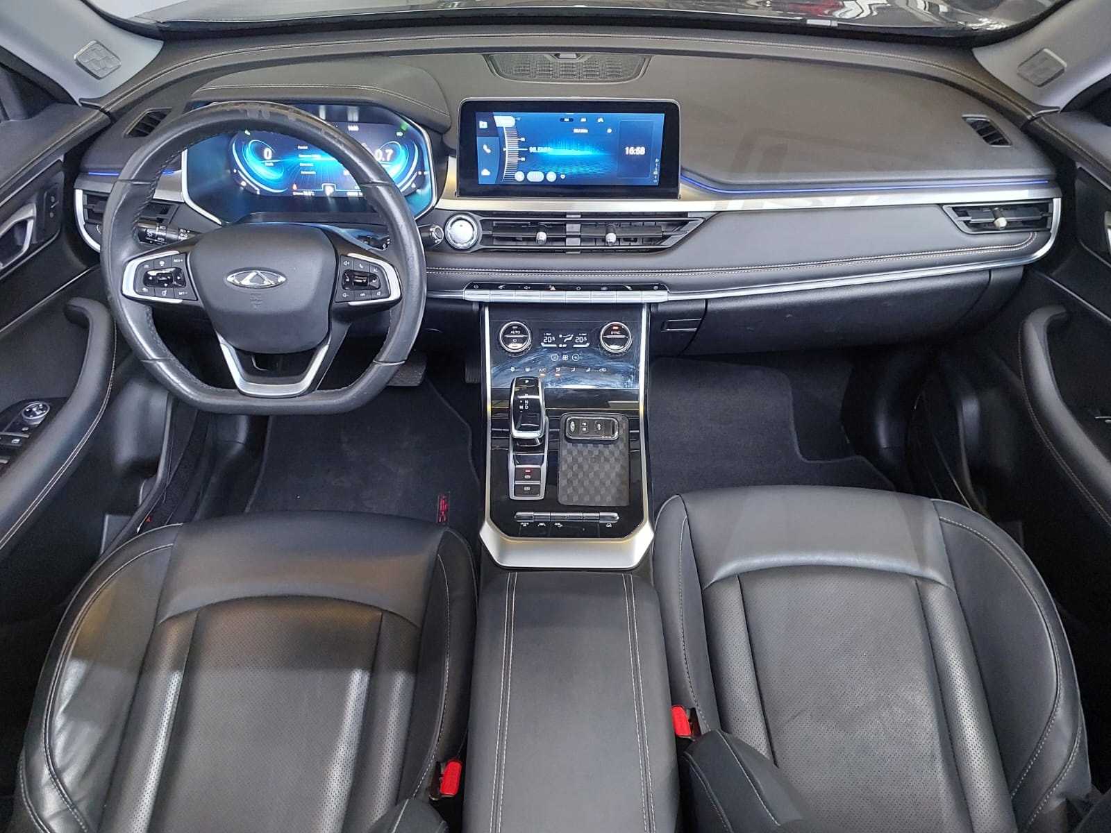 CHERY TIGGO 8