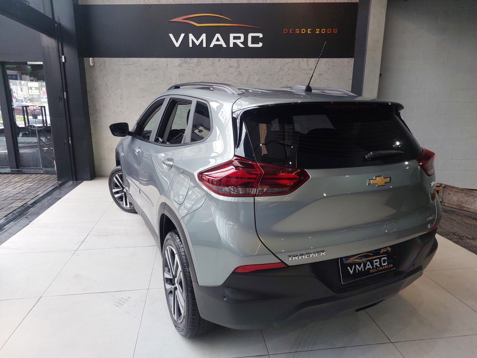 CHEVROLET TRACKER
