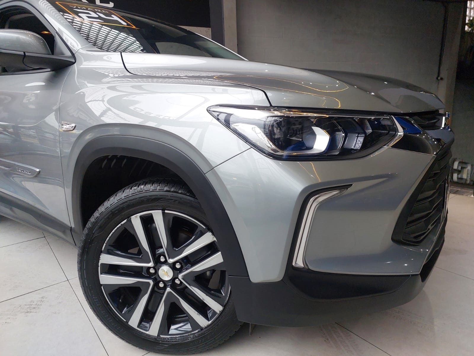 CHEVROLET TRACKER