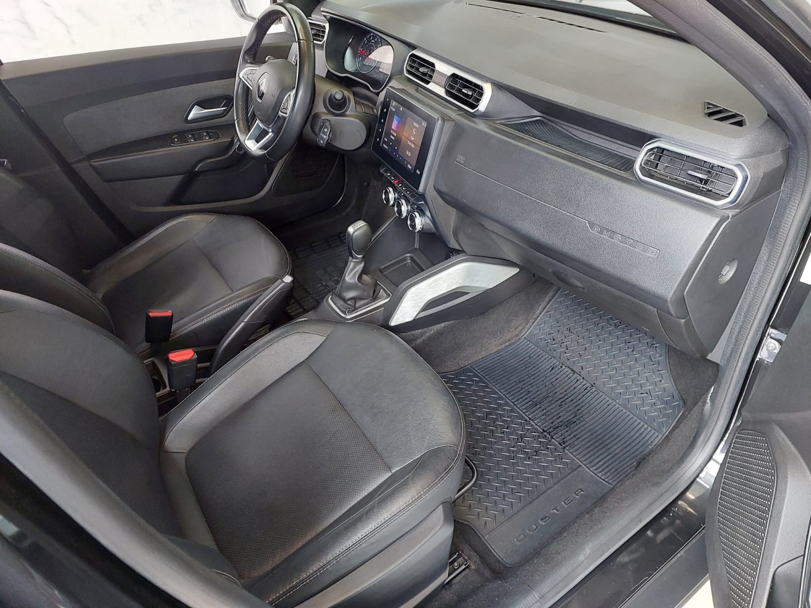 RENAULT DUSTER