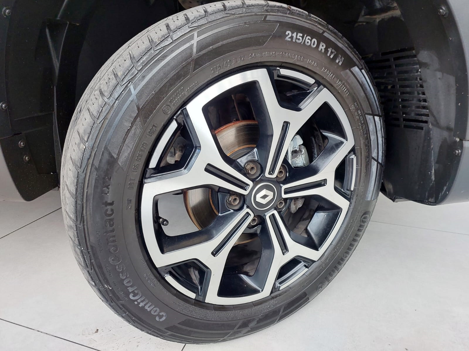 RENAULT DUSTER