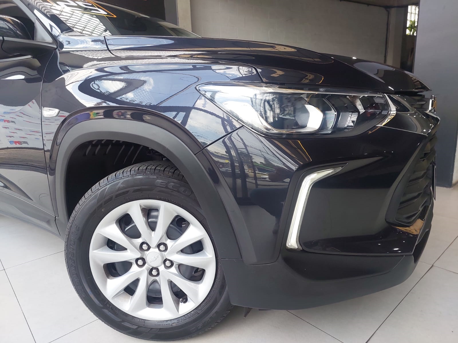 CHEVROLET TRACKER