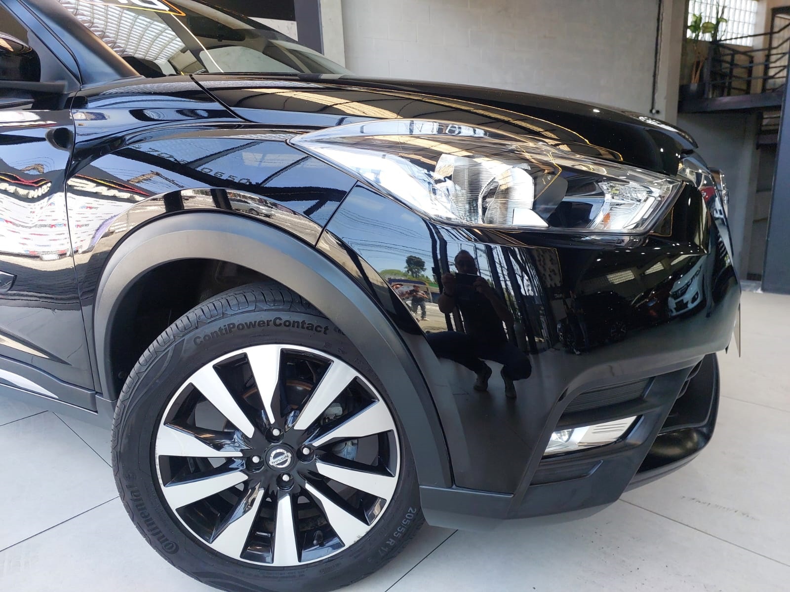 NISSAN KICKS