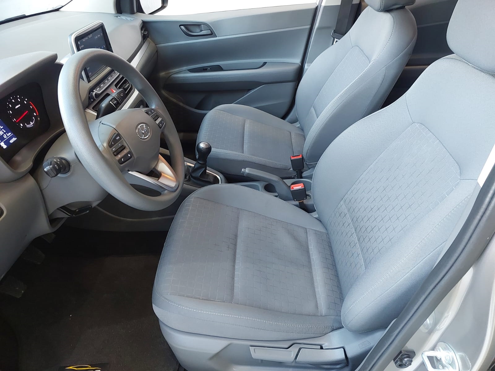 HYUNDAI HB20S