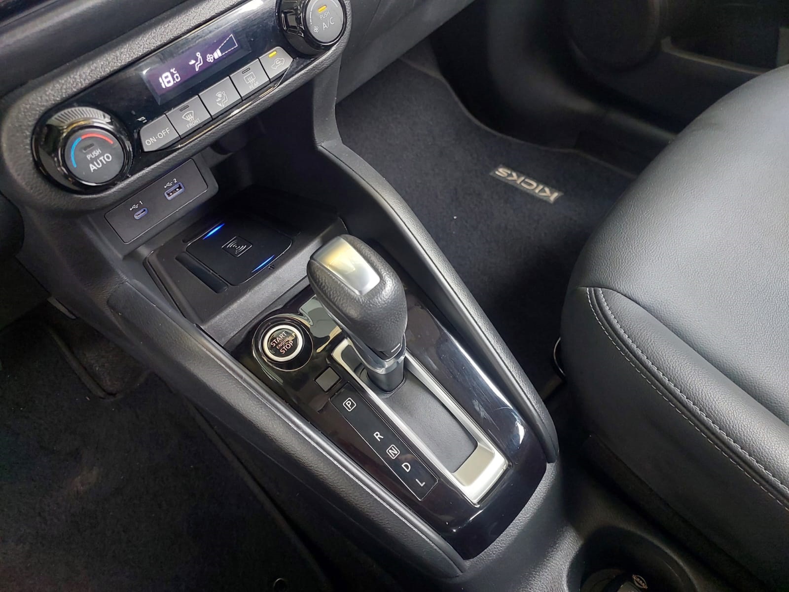 NISSAN KICKS