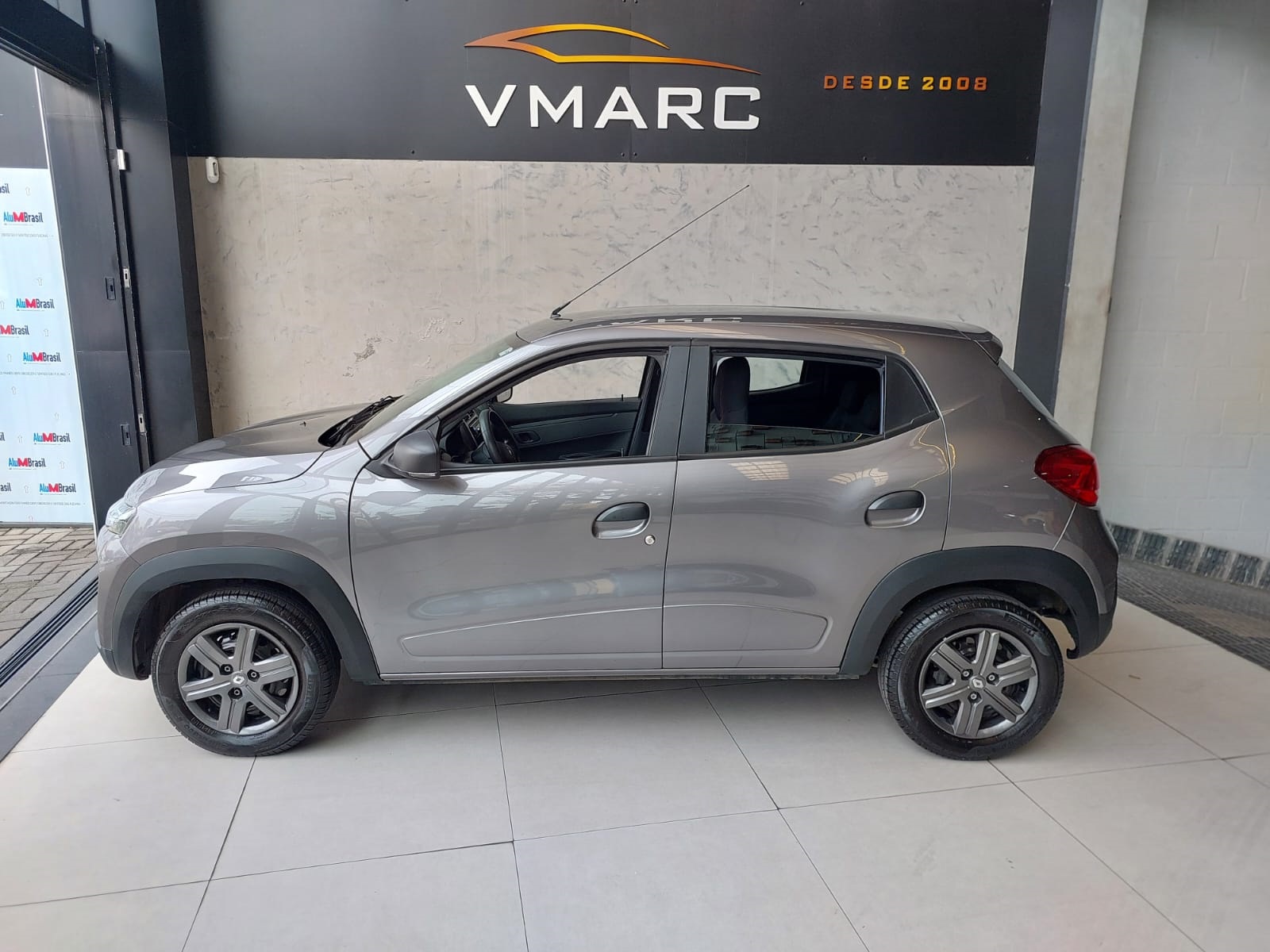 RENAULT KWID