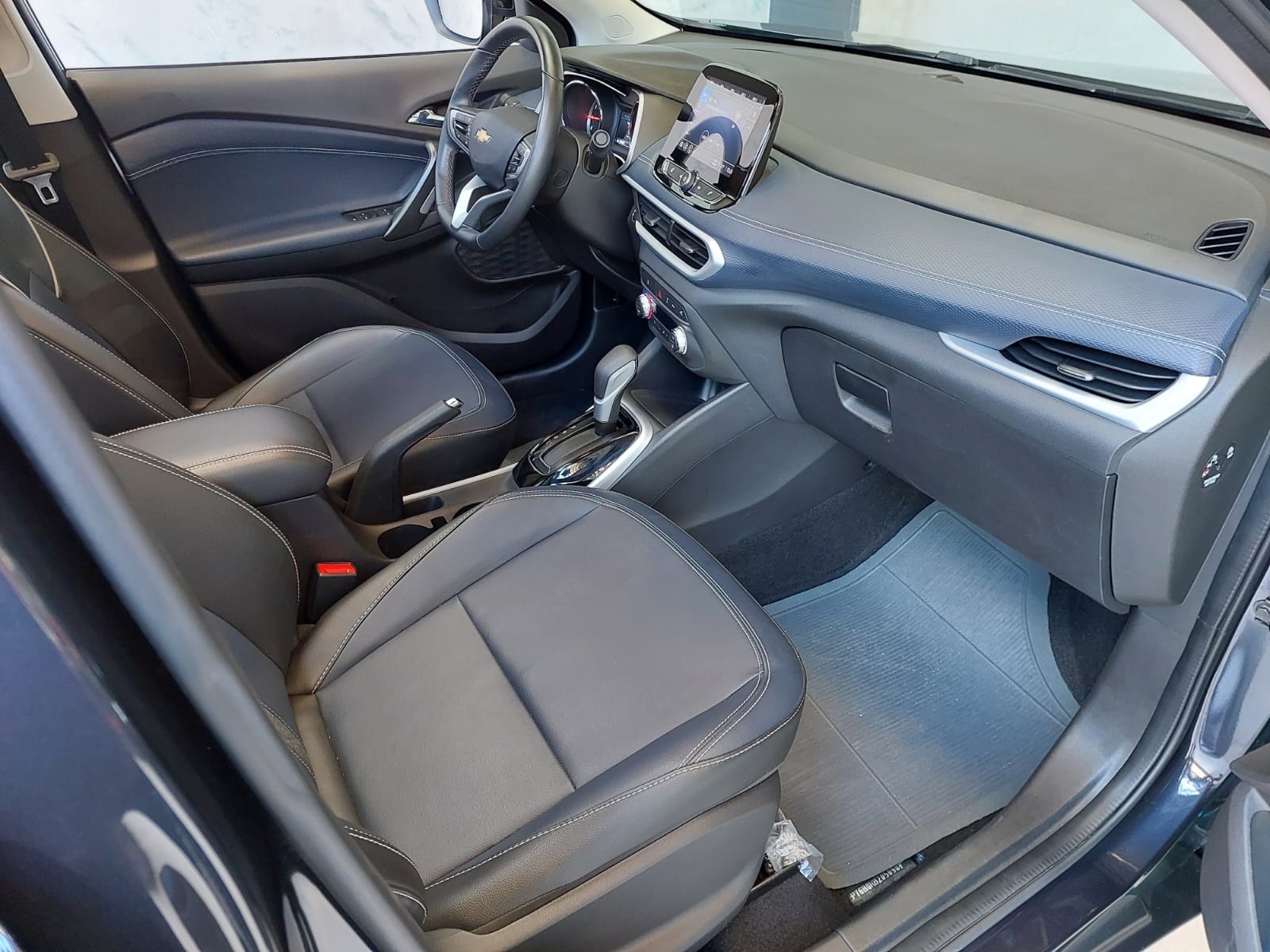 CHEVROLET TRACKER