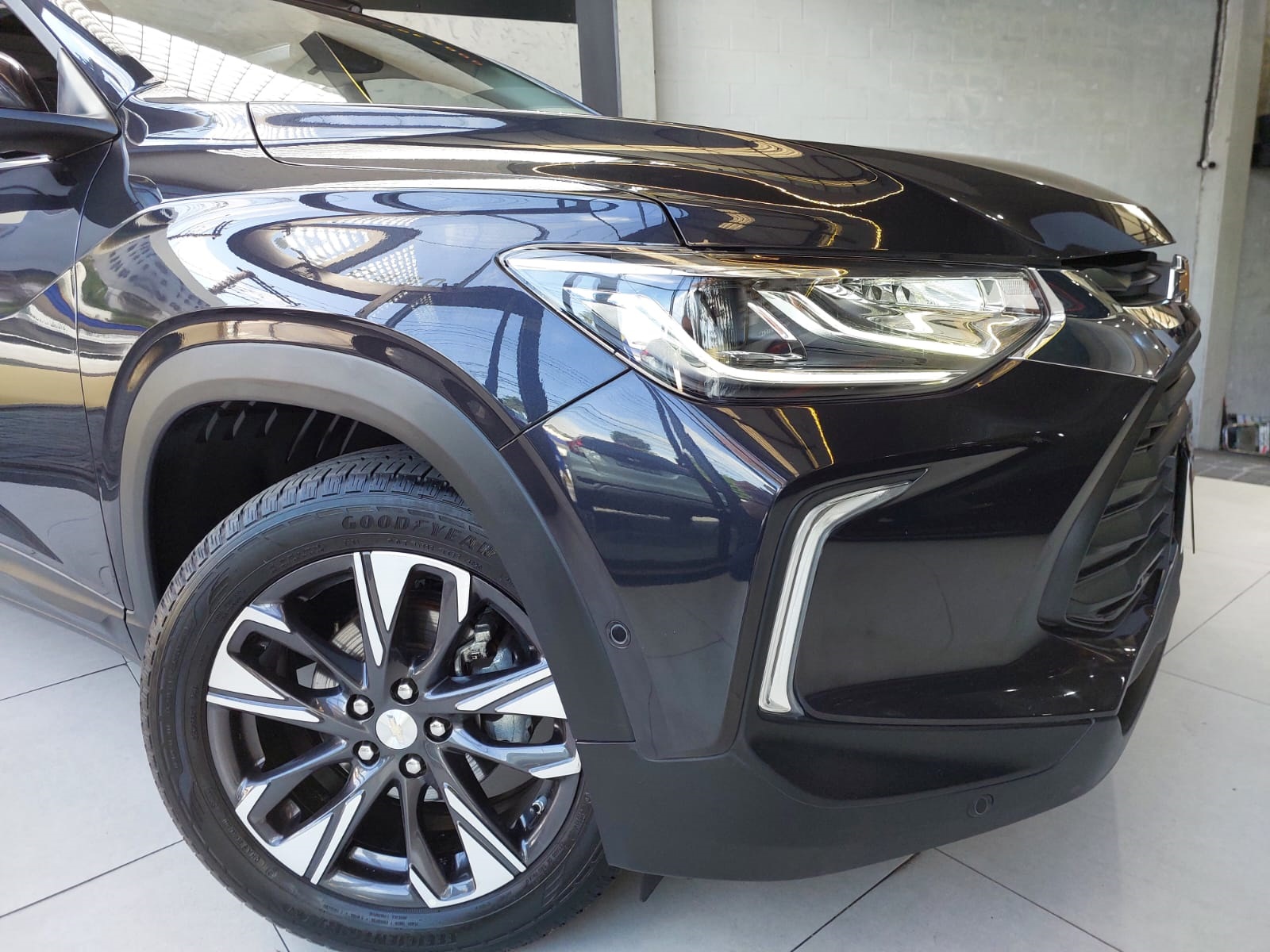CHEVROLET TRACKER