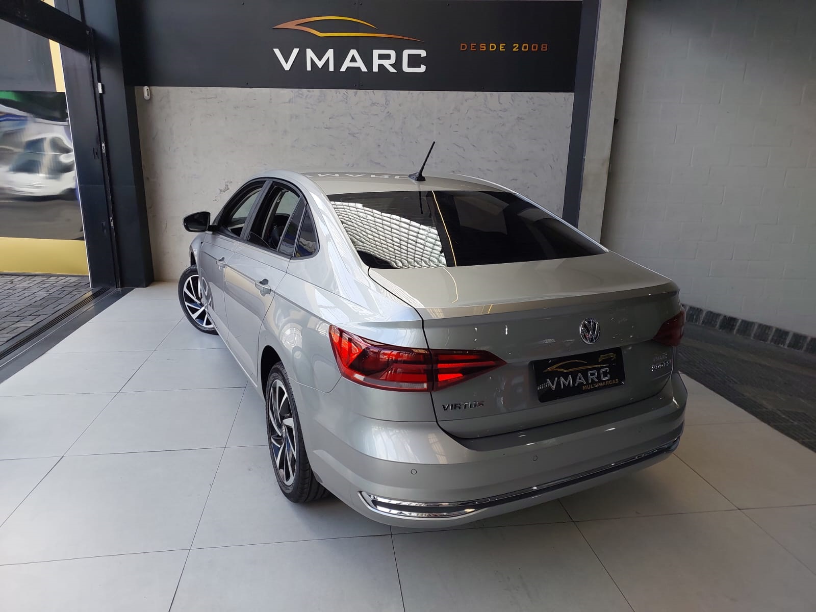 VOLKSWAGEN VIRTUS