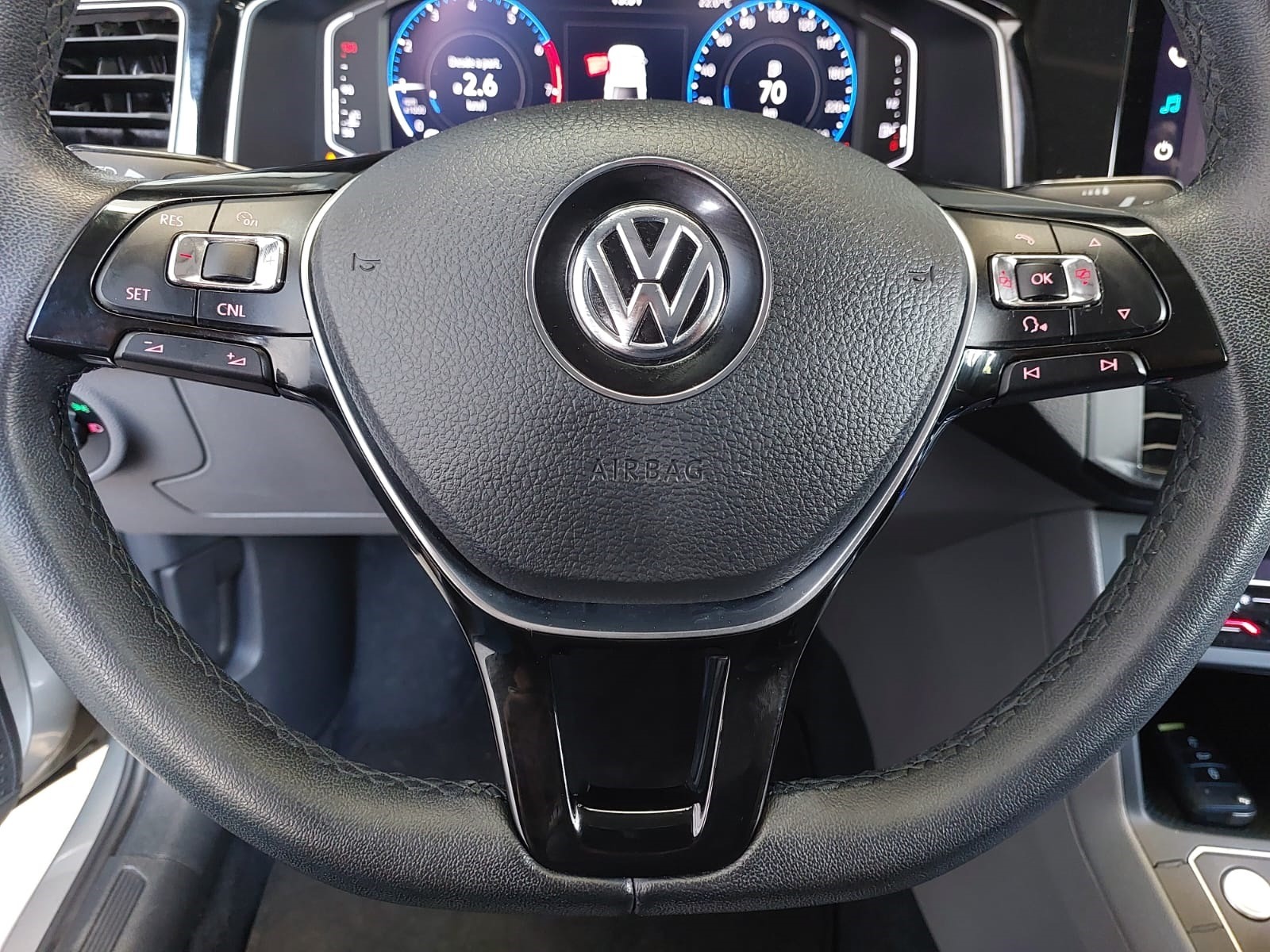 VOLKSWAGEN VIRTUS
