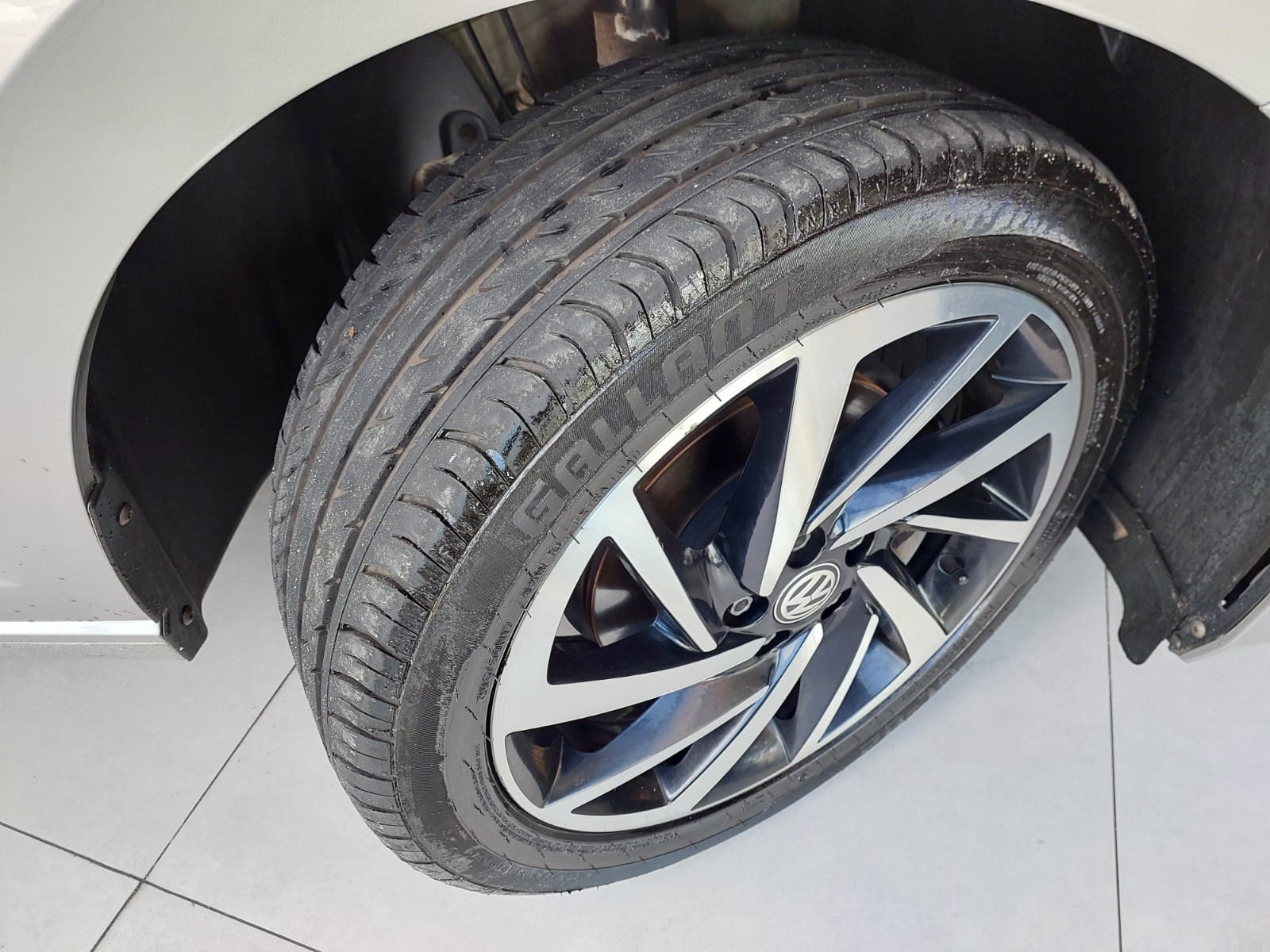 VOLKSWAGEN VIRTUS