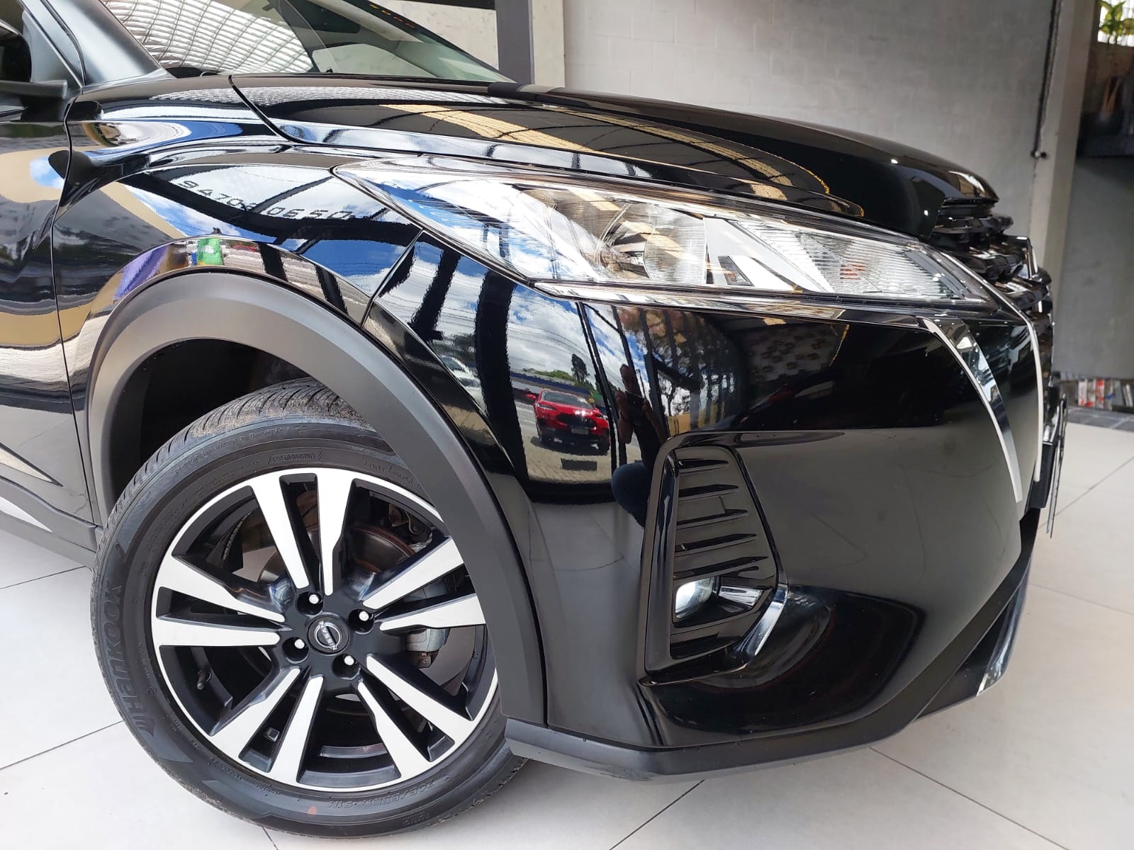 NISSAN KICKS