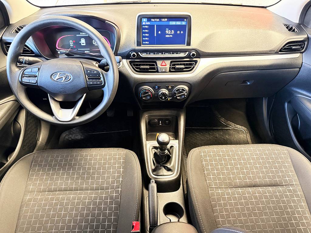 HYUNDAI HB20