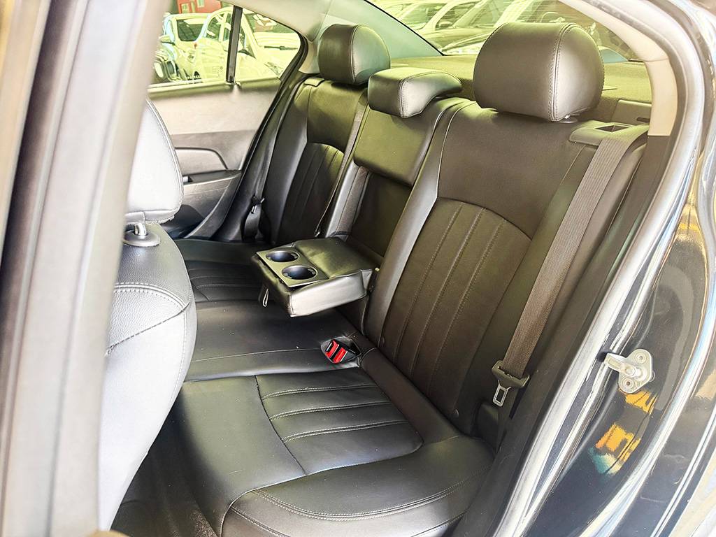 CHEVROLET CRUZE