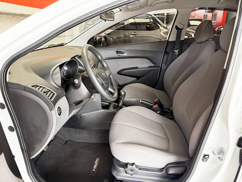 HYUNDAI HB20S