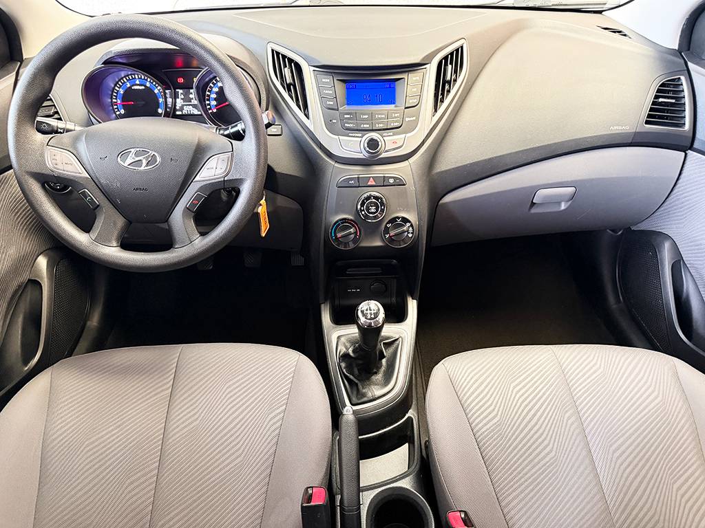 HYUNDAI HB20S