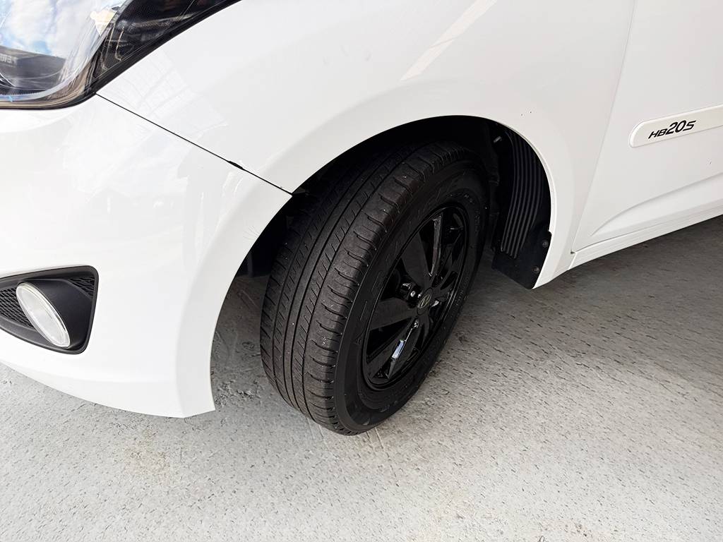 HYUNDAI HB20S