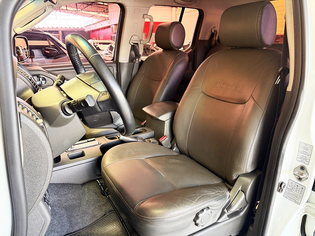 NISSAN FRONTIER