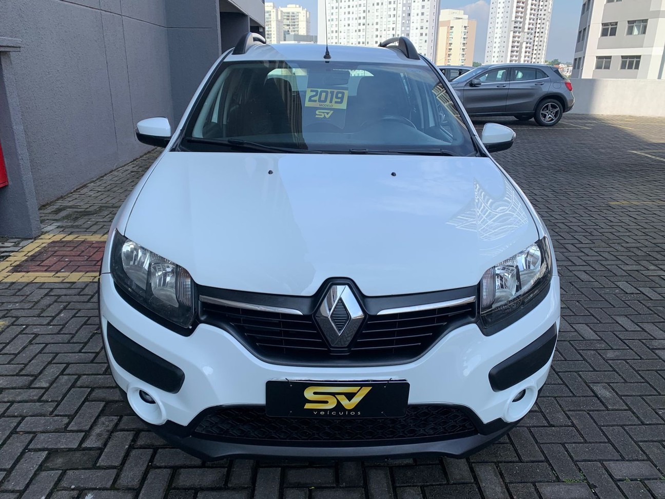 RENAULT SANDERO
