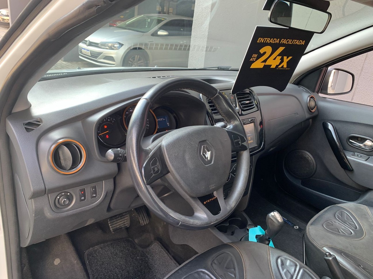 RENAULT SANDERO