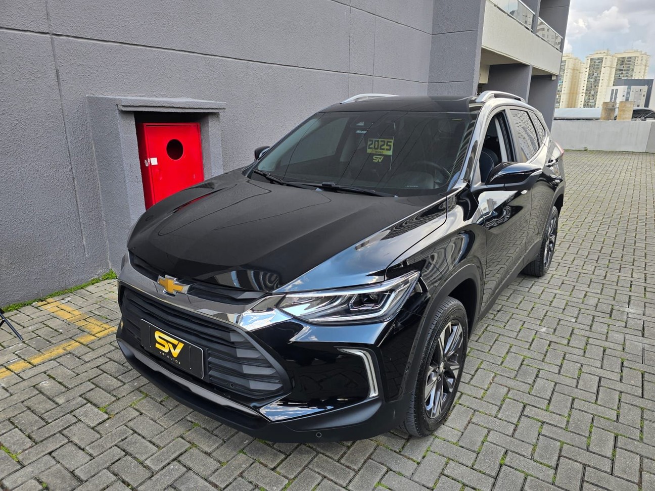 CHEVROLET TRACKER