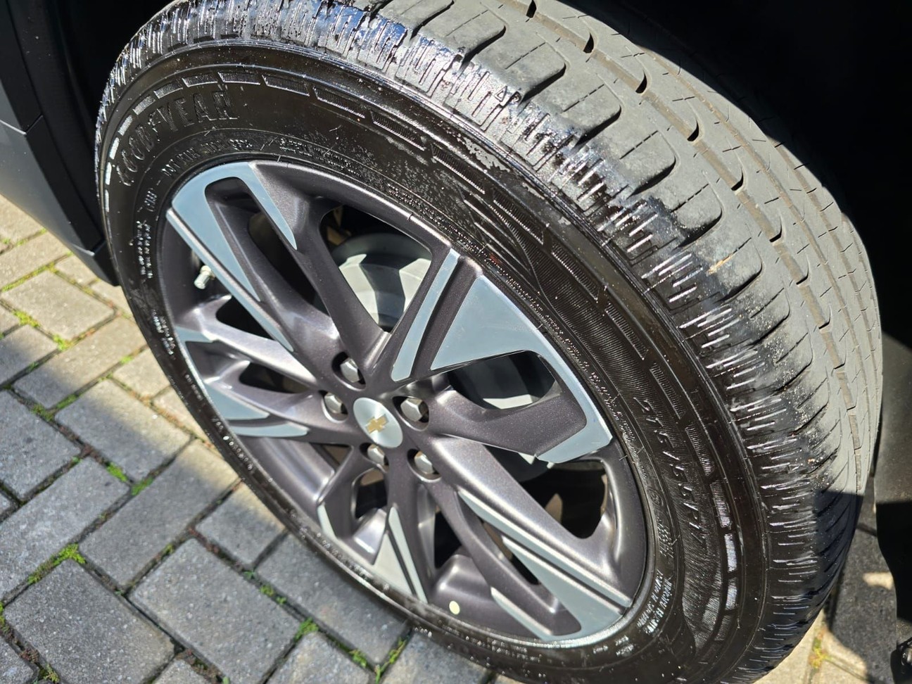 CHEVROLET TRACKER