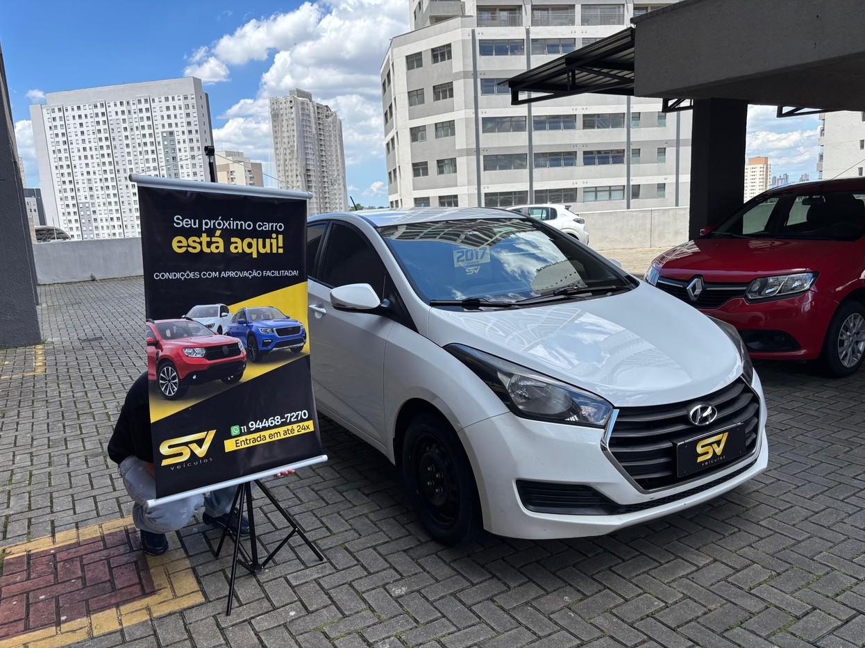 HYUNDAI HB20