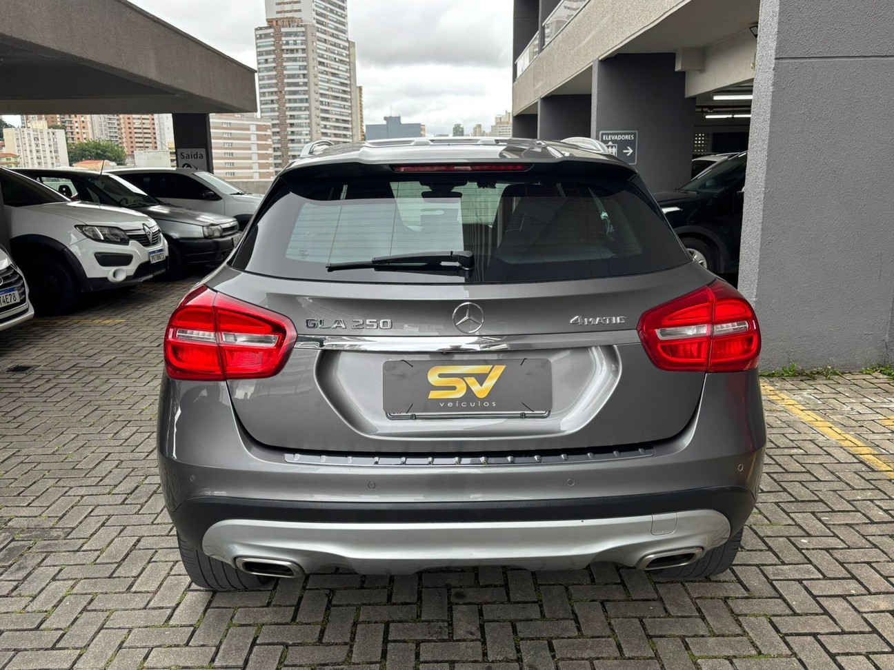 MERCEDES-BENZ GLA 250