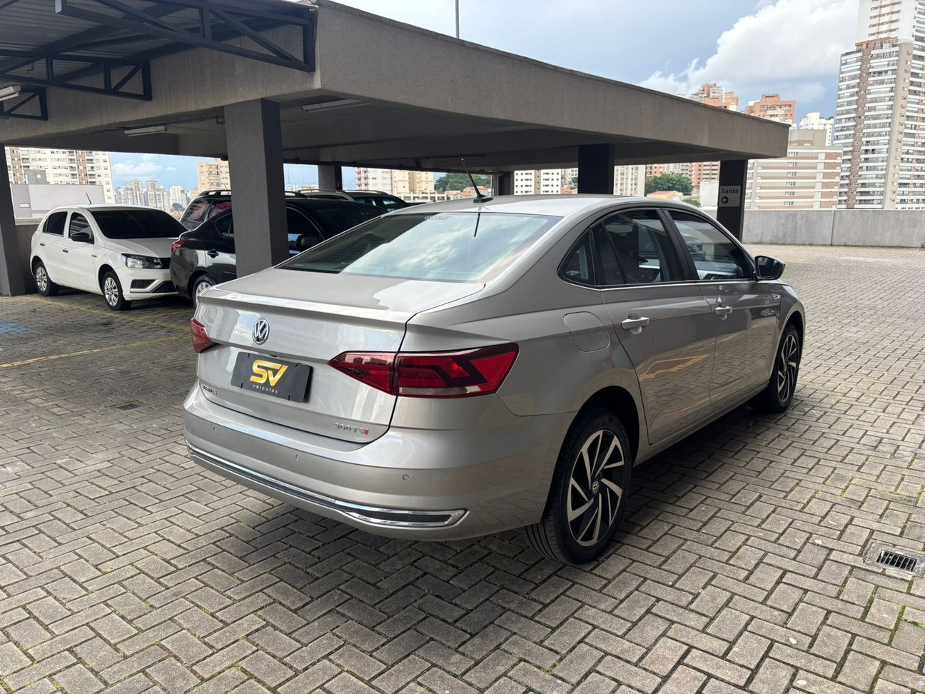 VOLKSWAGEN VIRTUS
