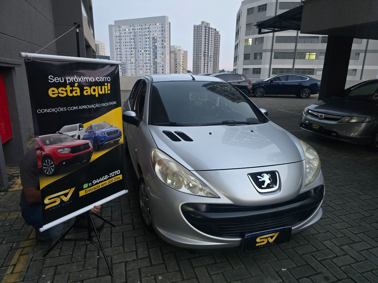 PEUGEOT 207
