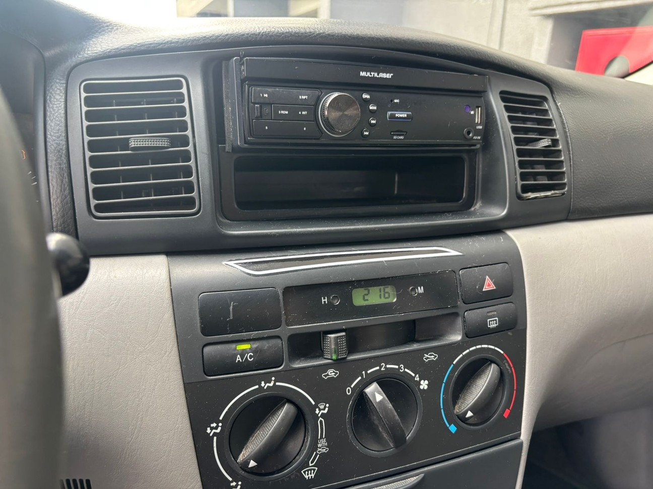 TOYOTA COROLLA