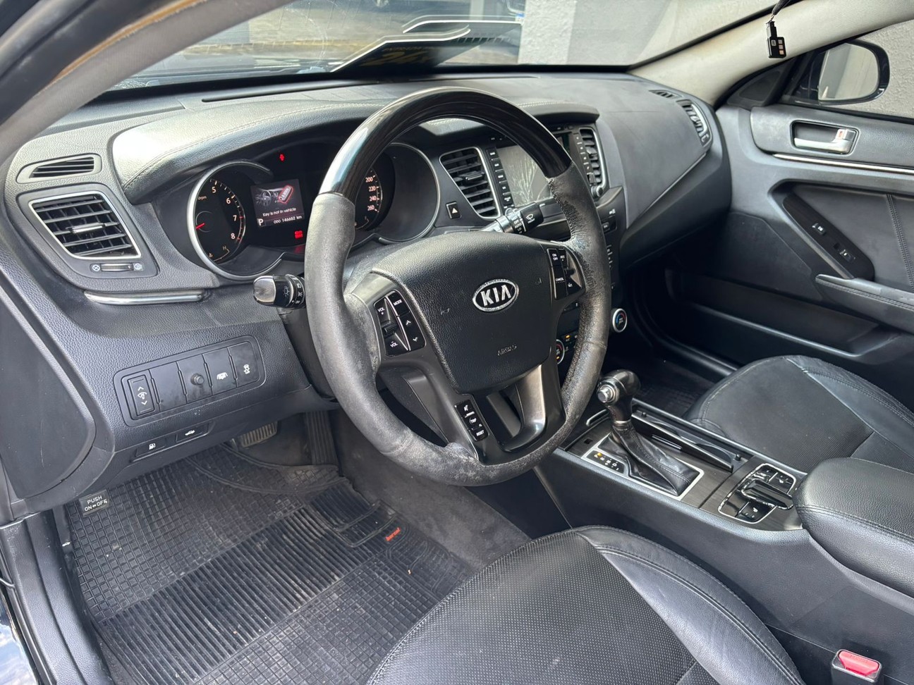 KIA CADENZA