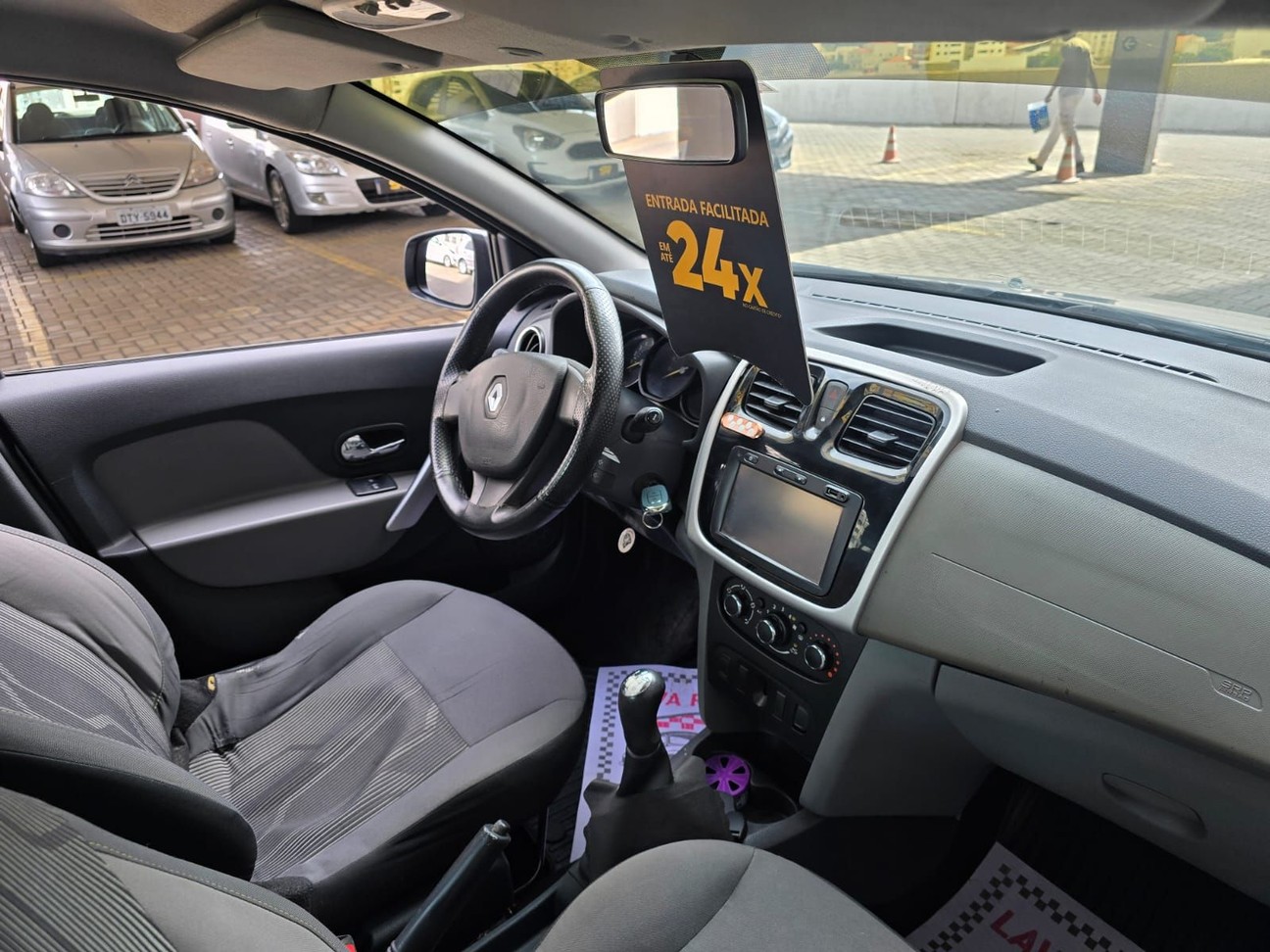 RENAULT LOGAN