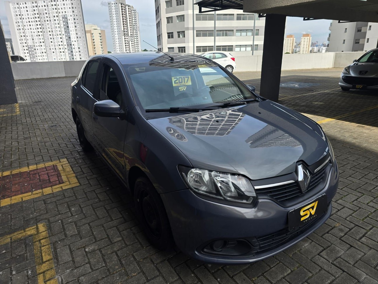 RENAULT LOGAN
