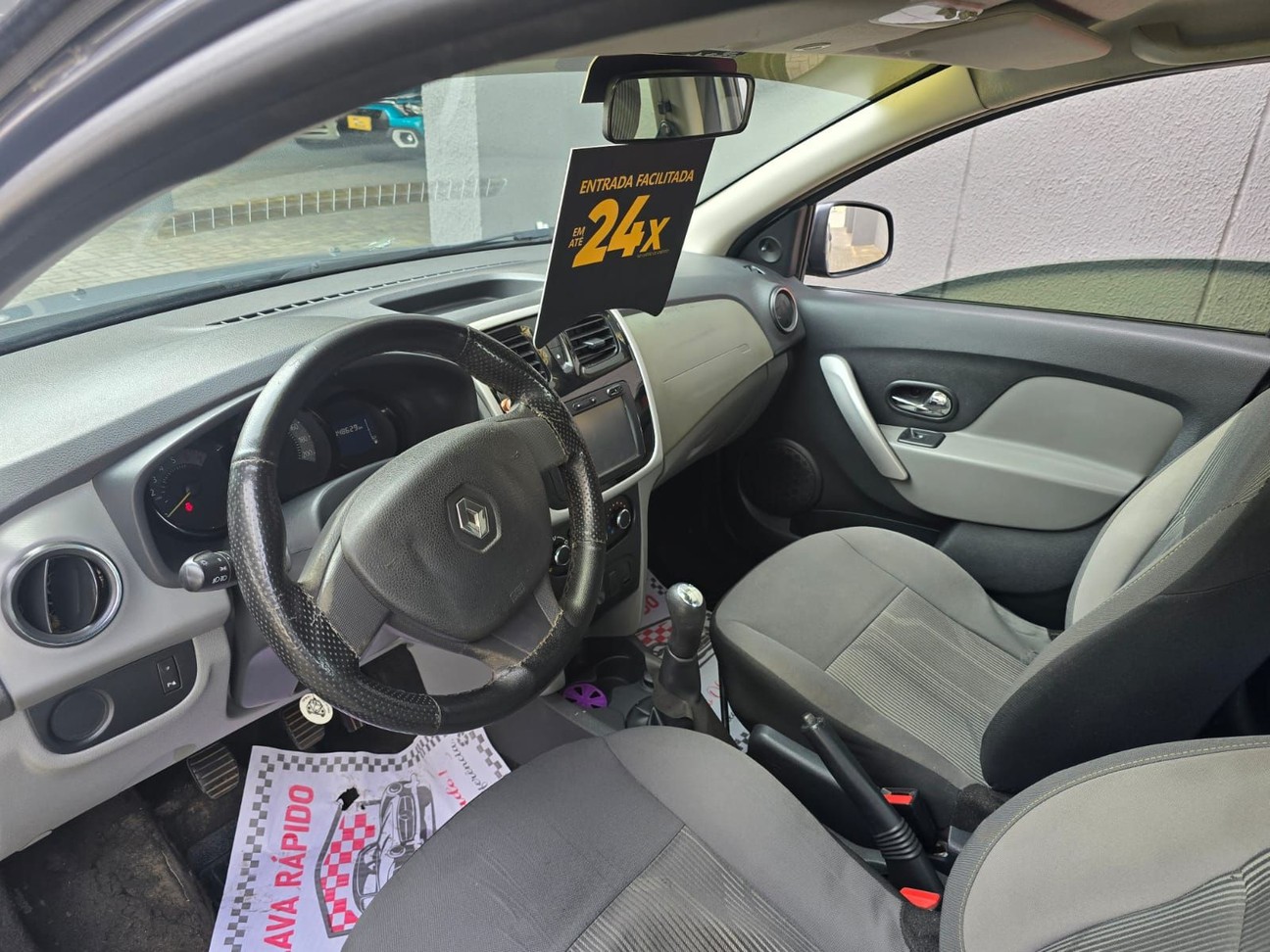 RENAULT LOGAN