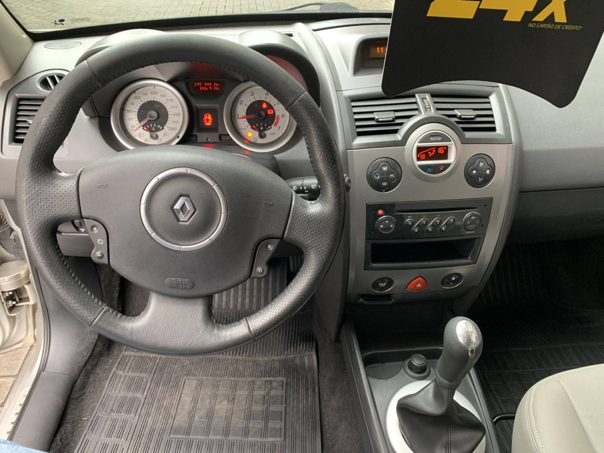 RENAULT MEGANE