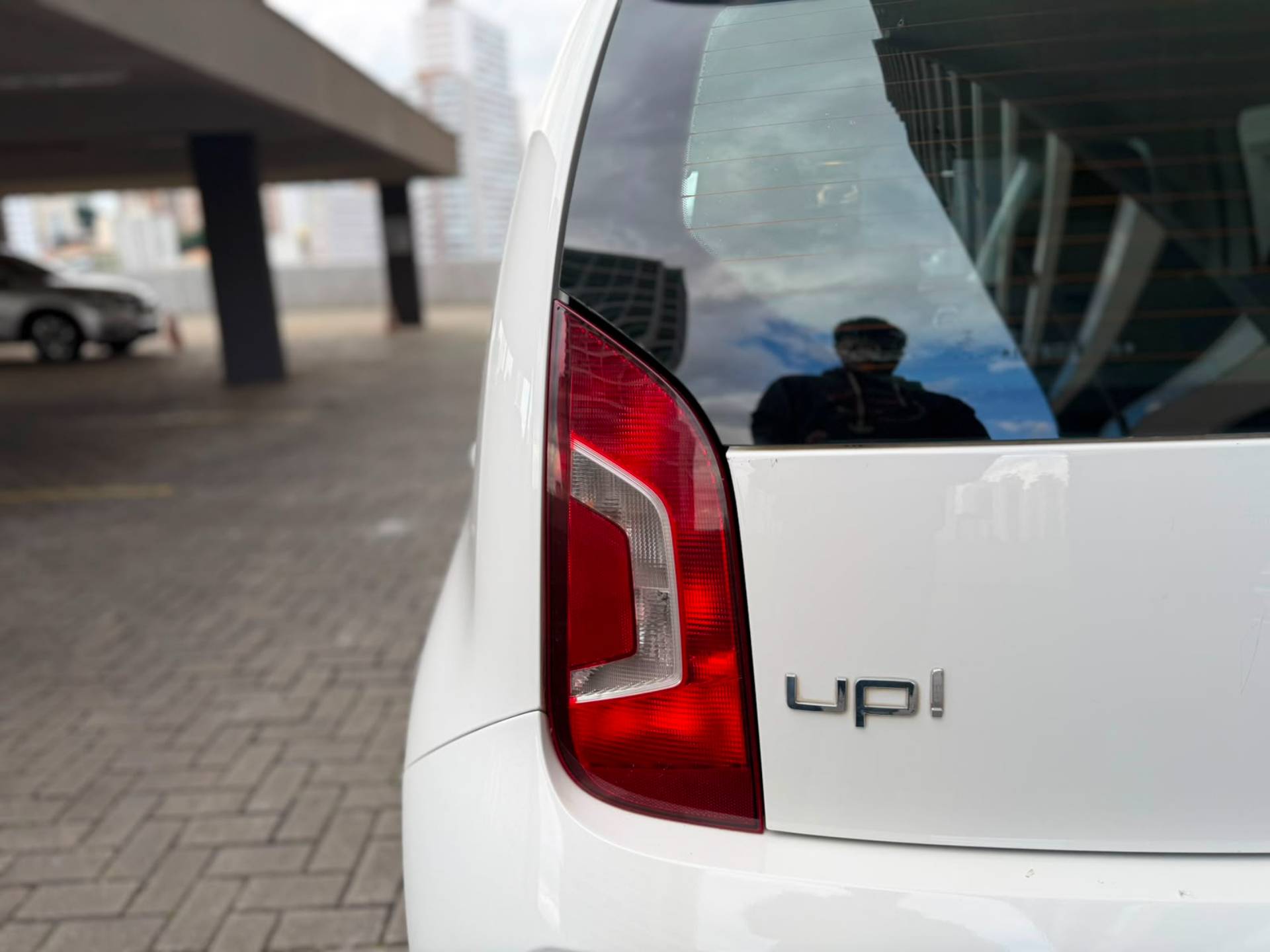 VOLKSWAGEN UP