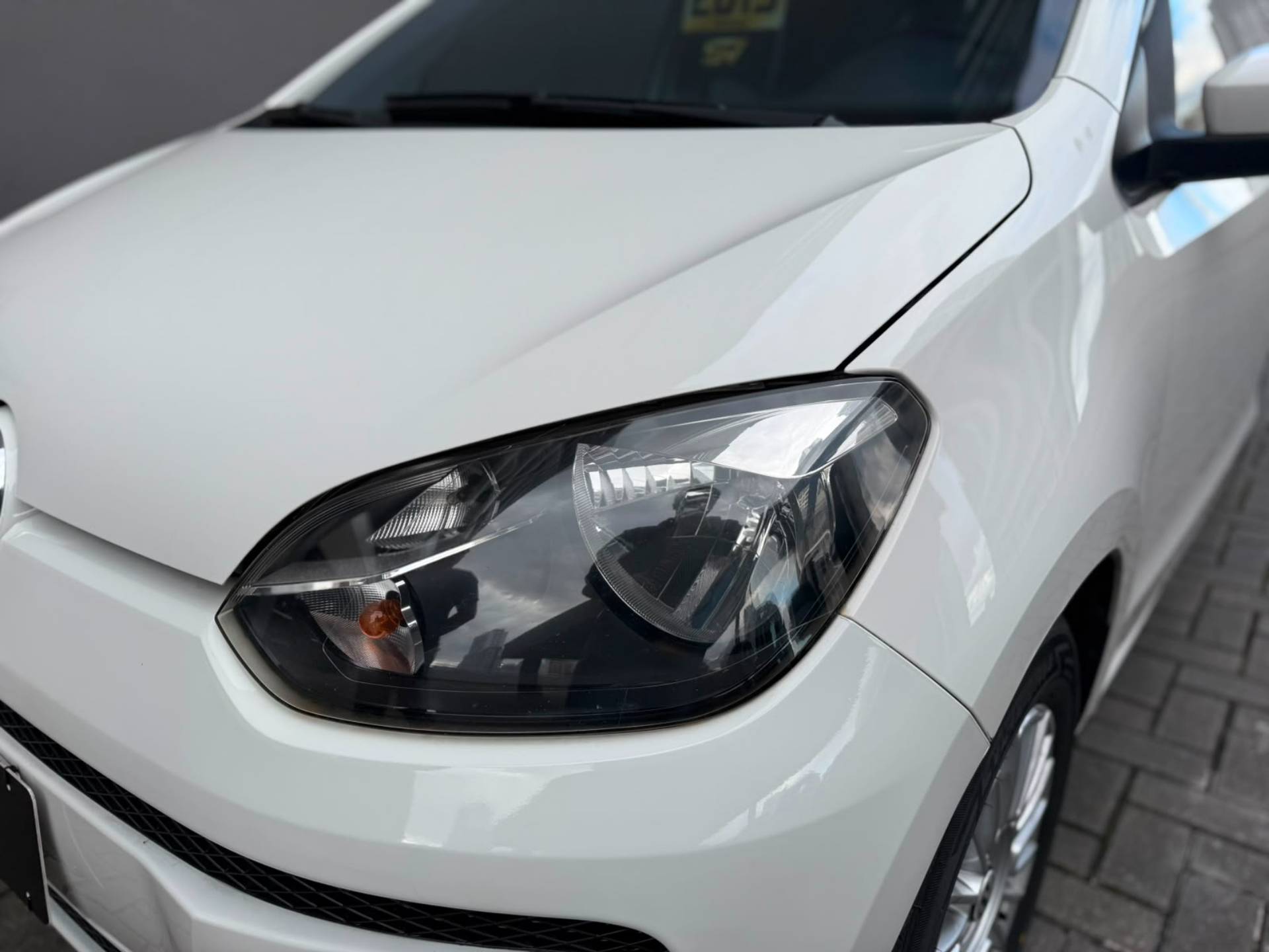VOLKSWAGEN UP